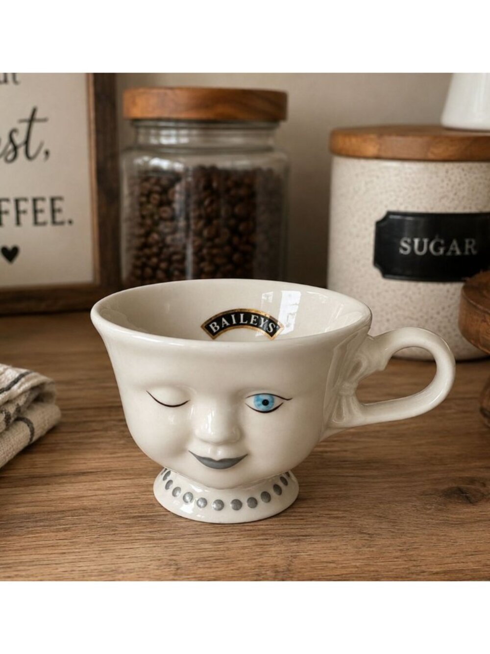 Baileys Irish Cream Winking Face Mug Helen Hunt For Los Angeles Youth Network